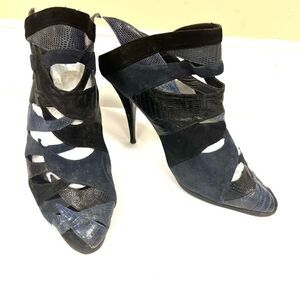 Sugar vintage cut out leather/suede heels size 9